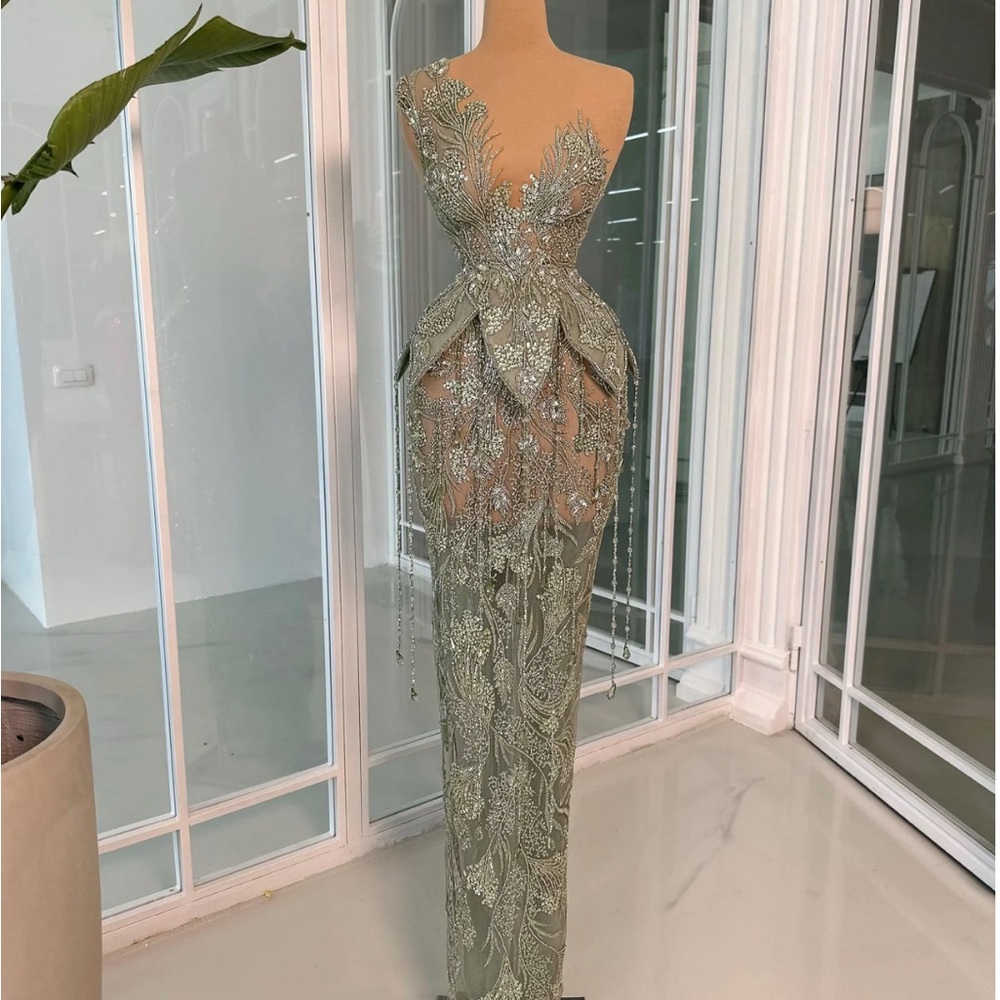 Tajba prom dress size 6